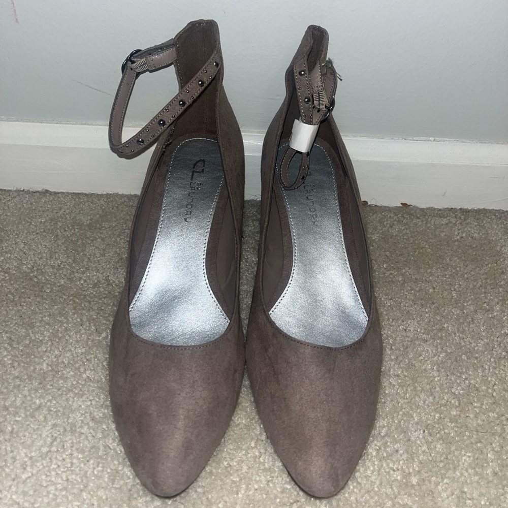 Chinese Laundry CL Grey Faux Suede Ankle Strap New Heels, 10